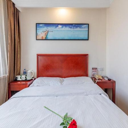 Greentree Inn Liaoning Dalian Development Zone Jinma Road Pedestrian Street Express Hotel Экстерьер фото