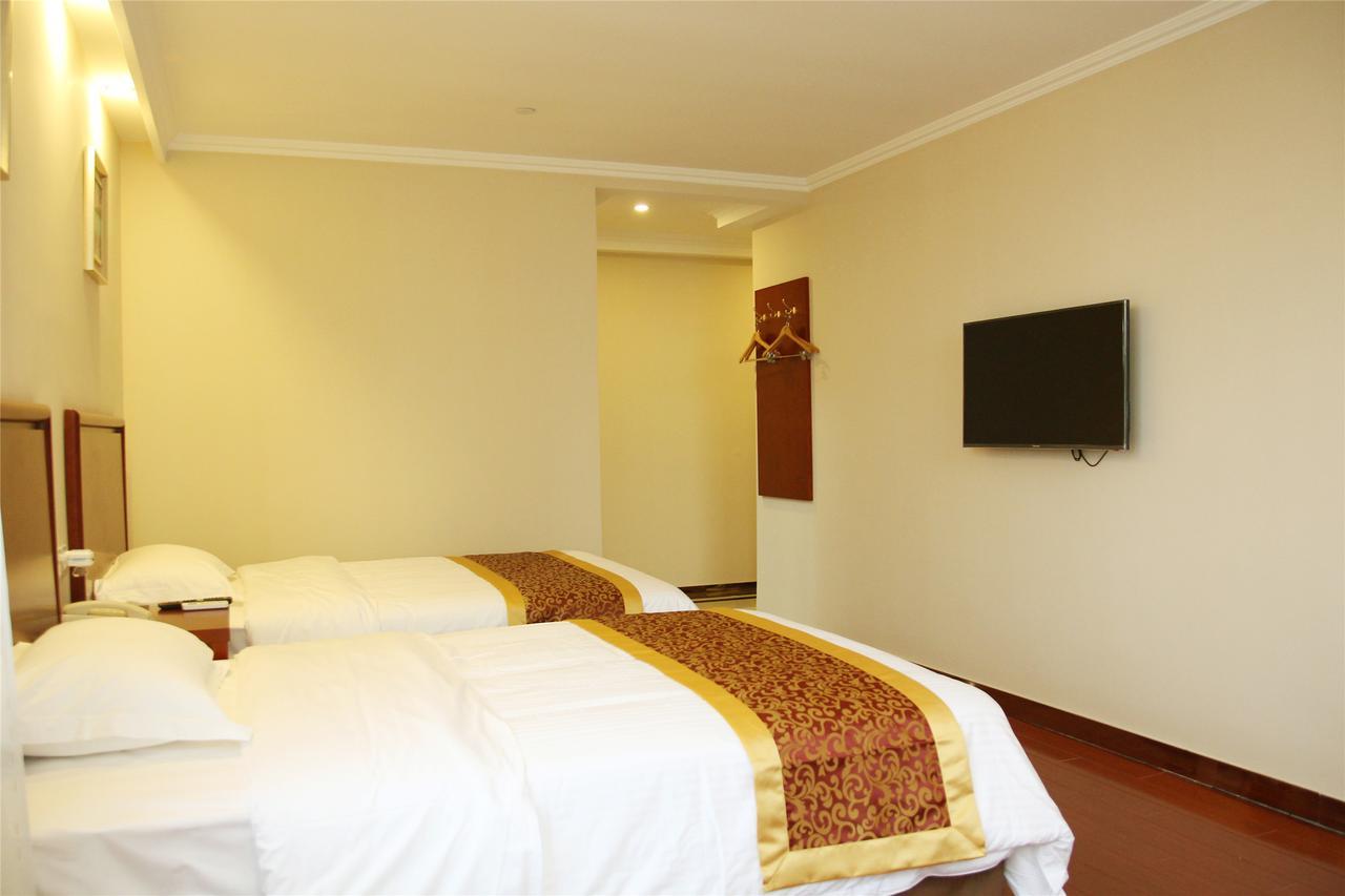 Greentree Inn Liaoning Dalian Development Zone Jinma Road Pedestrian Street Express Hotel Экстерьер фото